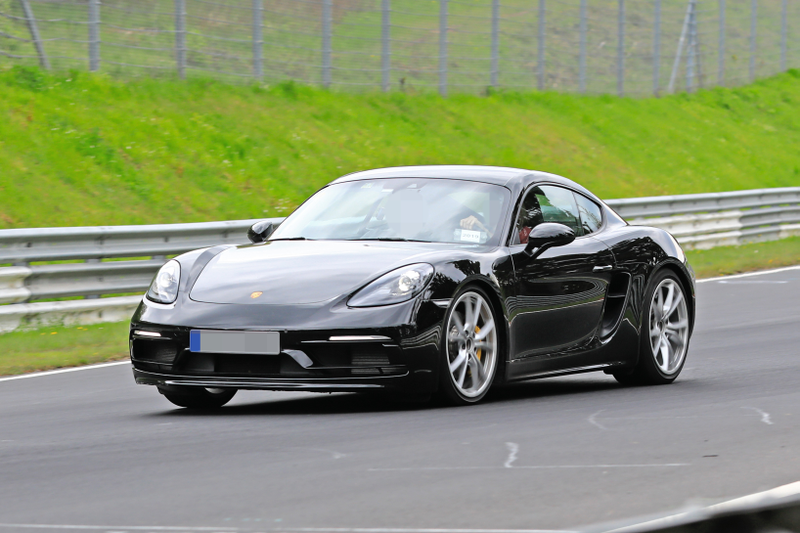 Illustration for article titled Six Cylinder Porsche 718 Boxster and Cayman Touring Models Spied Testing